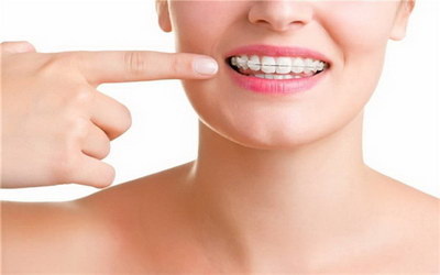 老人牙齿松动了的治疗方法(老人牙齿松动的8种治疗方法)